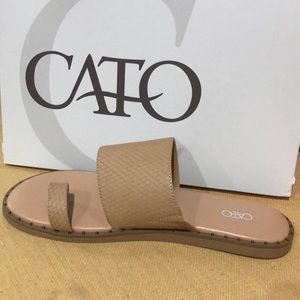 NWT Cato Flat Toe Sandal 7.5 Women’s